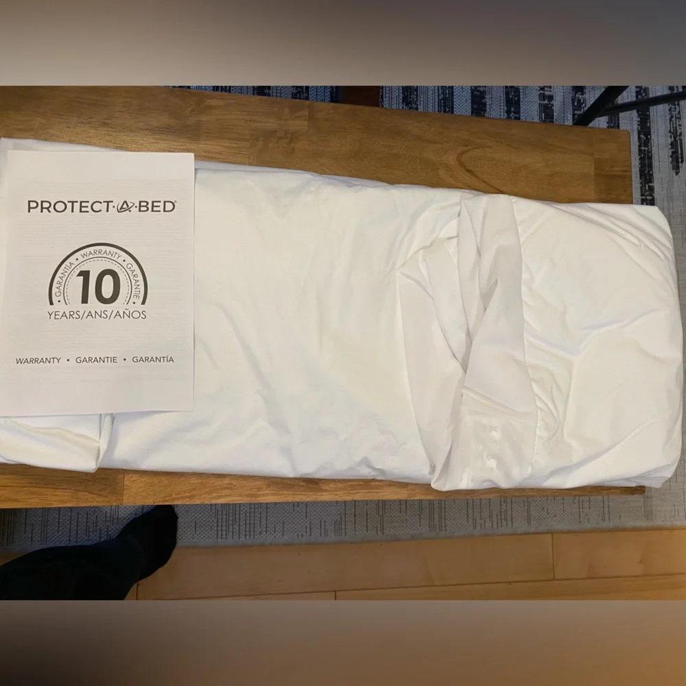 BRAND NEW  Protect a Bed Twin Mattress Protector